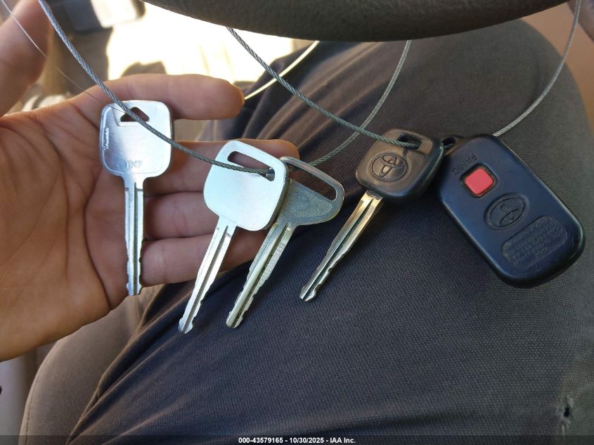 2005 Toyota Camry Le VIN: 4T1BE32K35U529271 Lot: 43579165