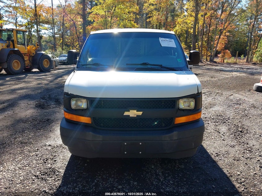 2017 Chevrolet Express 2500 Work Van VIN: 1GCWGAFF8H1342812 Lot: 43579301