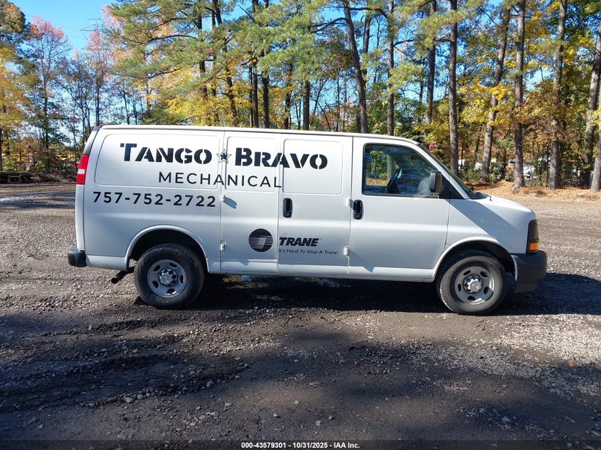 2017 Chevrolet Express 2500 Work Van VIN: 1GCWGAFF8H1342812 Lot: 43579301