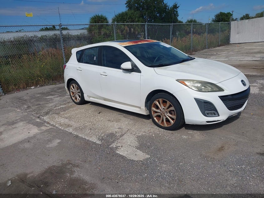 MAZDA 3 S GRAND TOURING