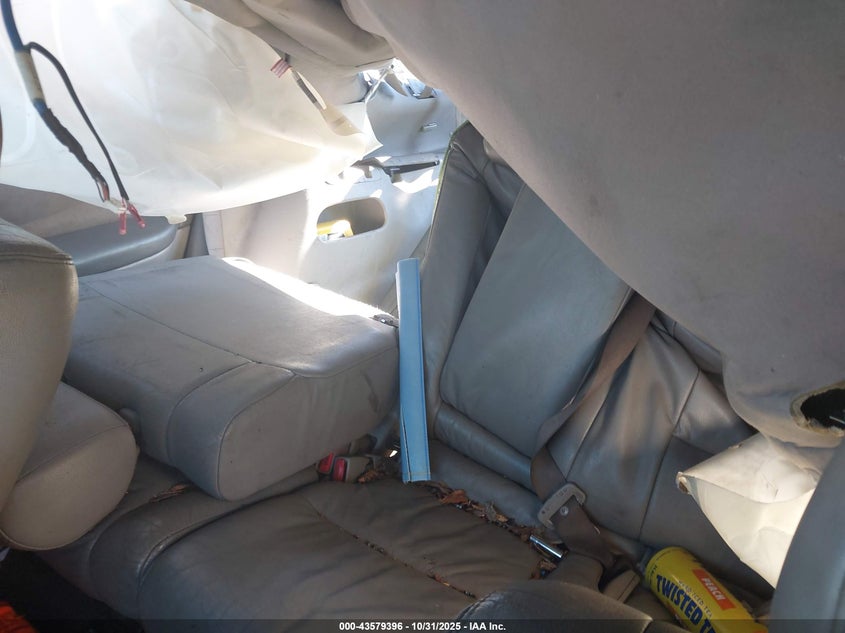 2006 Toyota Sequoia Sr5 V8 VIN: 5TDBT44A96S267931 Lot: 43579396