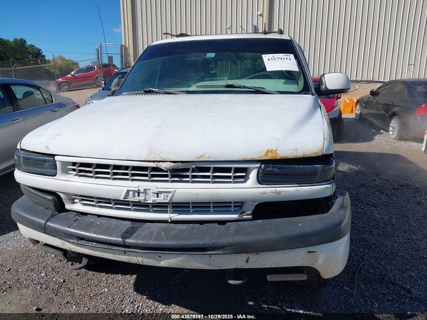 2003 Chevrolet Tahoe Z71 VIN: 1GNEK13Z73R138125 Lot: 43579397