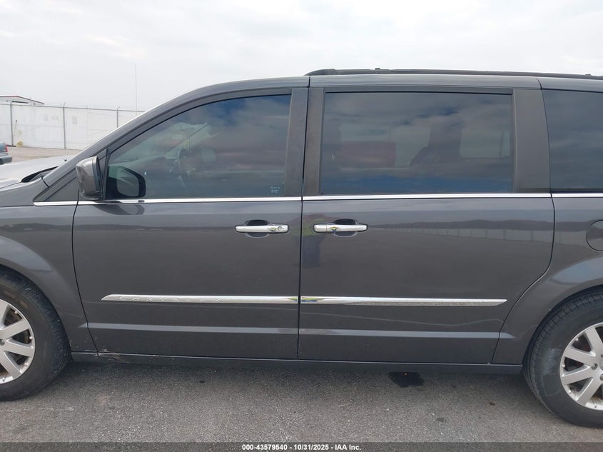 2015 Chrysler Town & Country Touring VIN: 2C4RC1BG0FR754996 Lot: 43579540