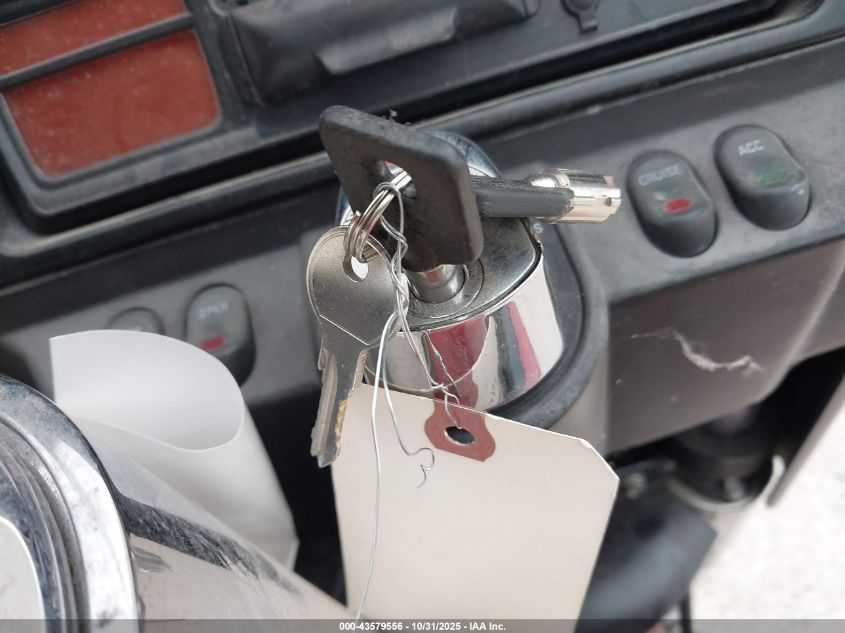 1998 Harley-Davidson Flhtcui VIN: 1HD1FCR14WY606684 Lot: 43579556