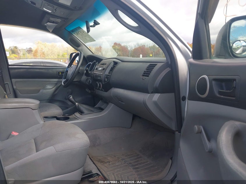 5TEUX42N25Z144475 2005 TOYOTA TACOMA photo no. 5