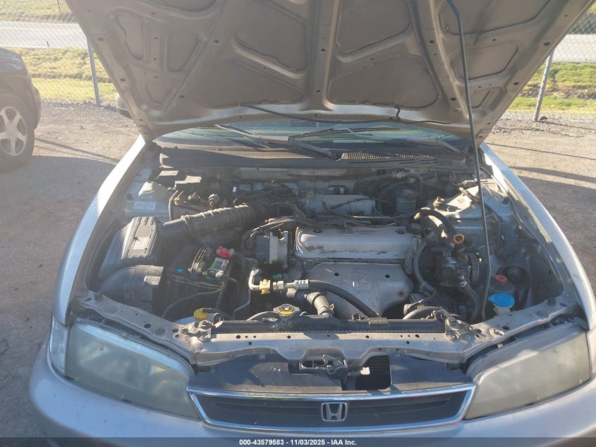 1996 Honda Accord Value VIN: 1HGCD569XTA235834 Lot: 43579583