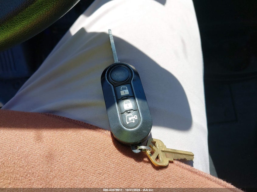 2019 Ram Promaster 2500 High Roof 136 Wb VIN: 3C6TRVCG8KE525768 Lot: 43579611