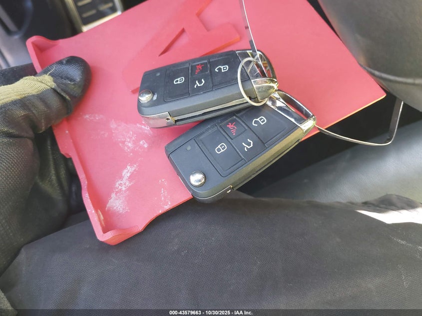 2020 Volkswagen Golf Gti 2.0T Autobahn/2.0T S/2.0T Se VIN: 3VW5T7AU0LM010520 Lot: 43579663