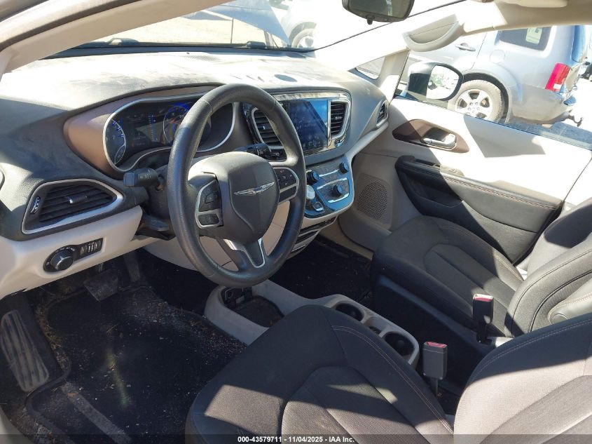 2017 Chrysler Pacifica Touring VIN: 2C4RC1DG0HR663808 Lot: 43579711