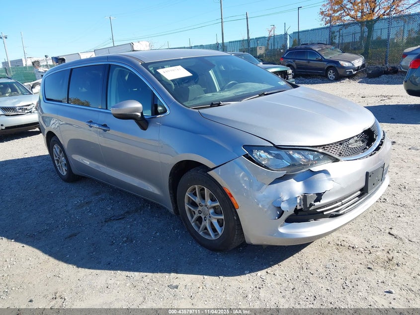 2017 CHRYSLER PACIFICA TOURING - 2C4RC1DG0HR663808