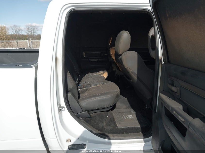 2017 Ram 2500 Laramie 4X4 8' Box VIN: 3C6UR5KL6HG674499 Lot: 43579768