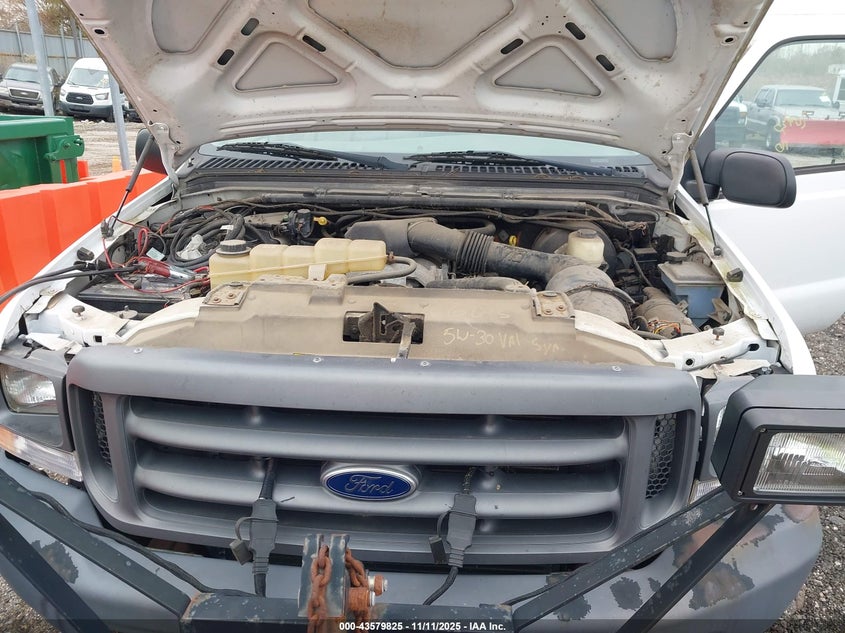 1FTNF21S44EB35765 2004 FORD F250 photo no. 10