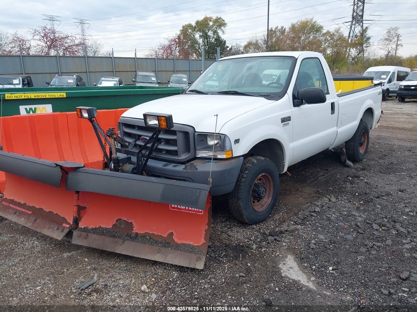 1FTNF21S44EB35765 2004 FORD F250 photo no. 2