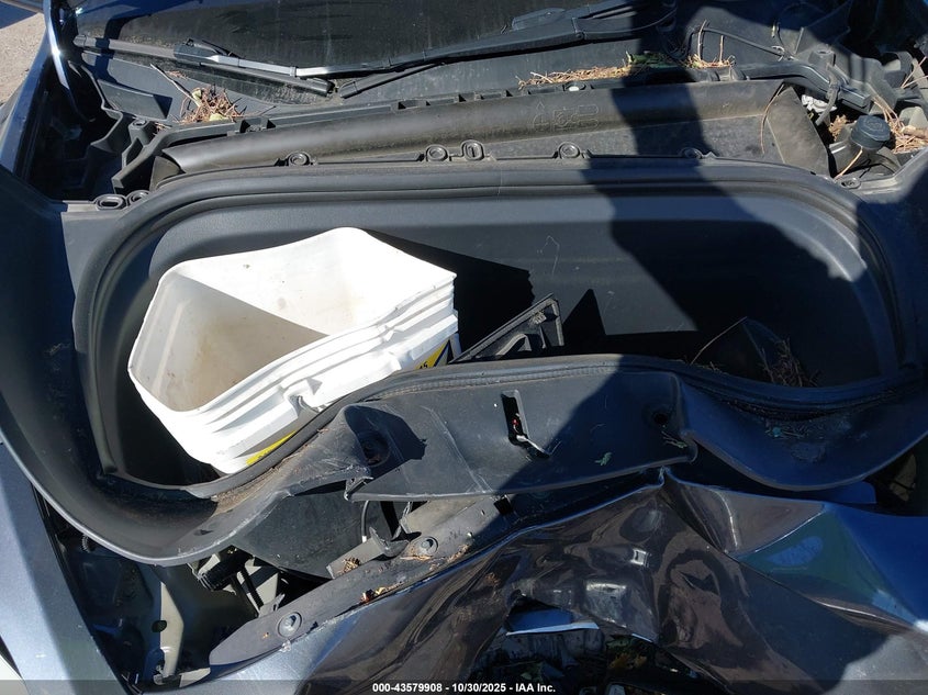 2022 Tesla Model Y Performance Dual Motor All-Wheel Drive VIN: 7SAYGDEF8NF545927 Lot: 43579908