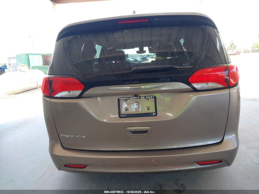 2017 Chrysler Pacifica Touring VIN: 2C4RC1DG2HR552256 Lot: 43579932