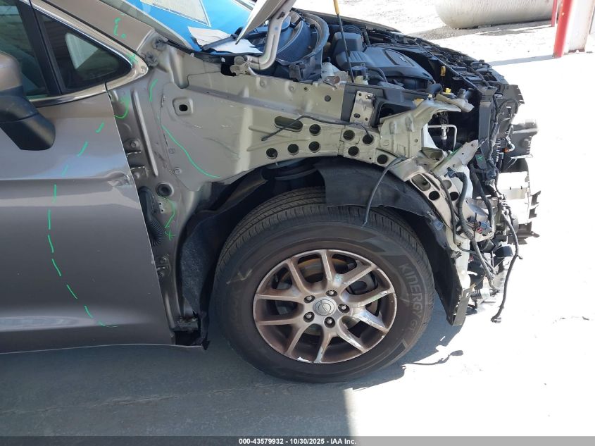 2017 Chrysler Pacifica Touring VIN: 2C4RC1DG2HR552256 Lot: 43579932