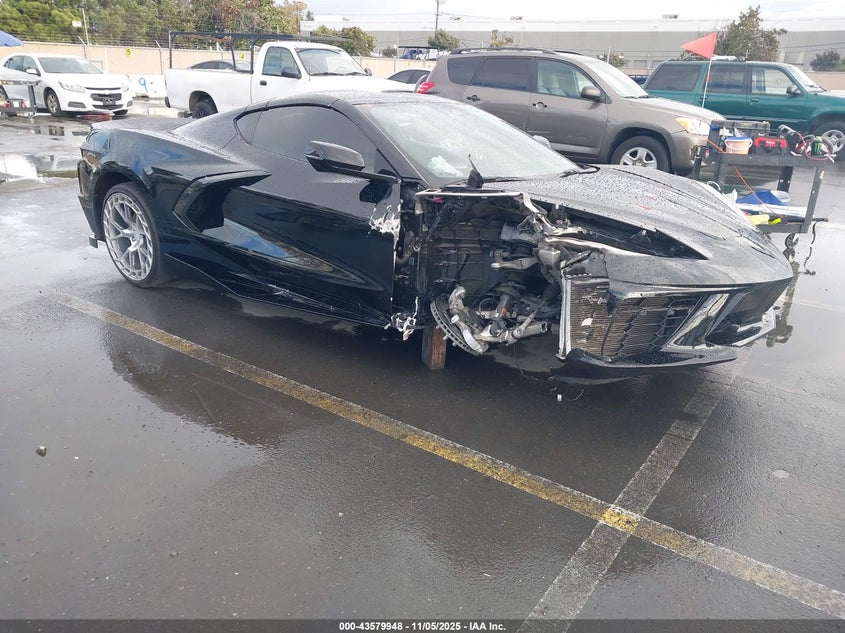 CHEVROLET CORVETTE RWD 1LT