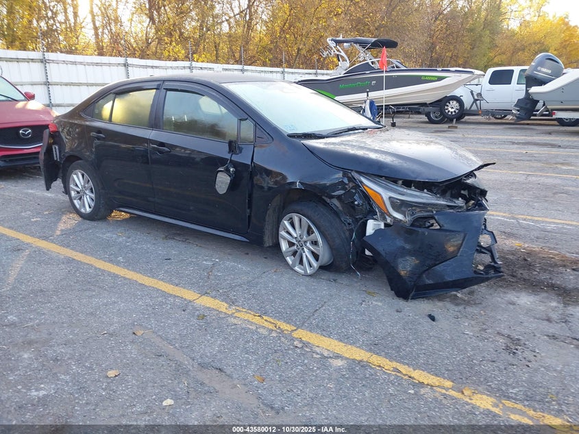 TOYOTA COROLLA HYBRID LE