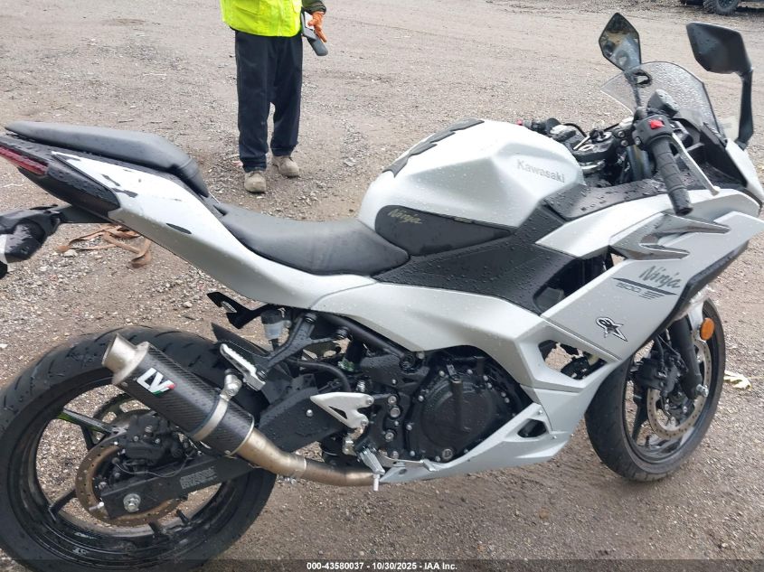 2025 Kawasaki Ex500 VIN: ML5EXGG11SDA70351 Lot: 43580037