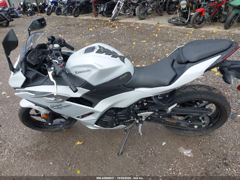 2025 Kawasaki Ex500 VIN: ML5EXGG11SDA70351 Lot: 43580037