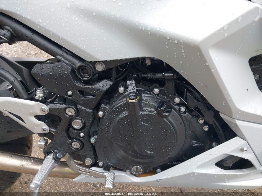 2025 Kawasaki Ex500 VIN: ML5EXGG11SDA70351 Lot: 43580037