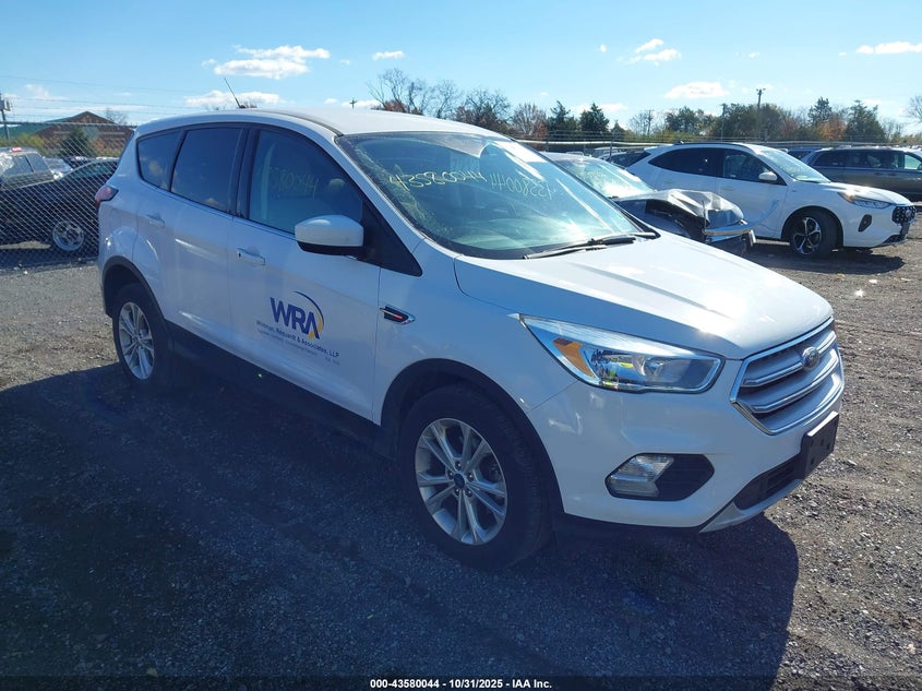 FORD ESCAPE SE