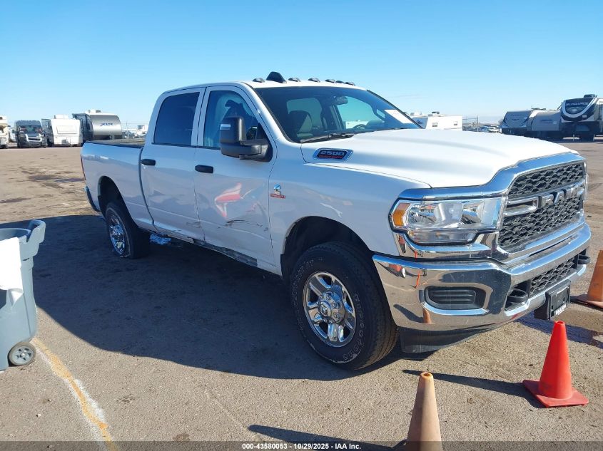 RAM 2500 TRADESMAN 4X4 6 4 BOX