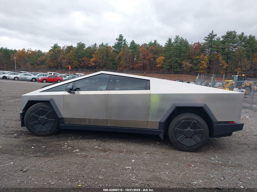 2025 Tesla Cybertruck All-Wheel Drive VIN: 7G2CEHED7SA077617 Lot: 43580118