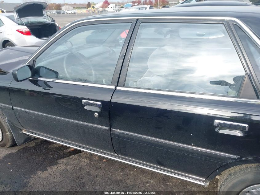 1990 Toyota Camry Le VIN: JT2SV22E6L0336649 Lot: 43580196