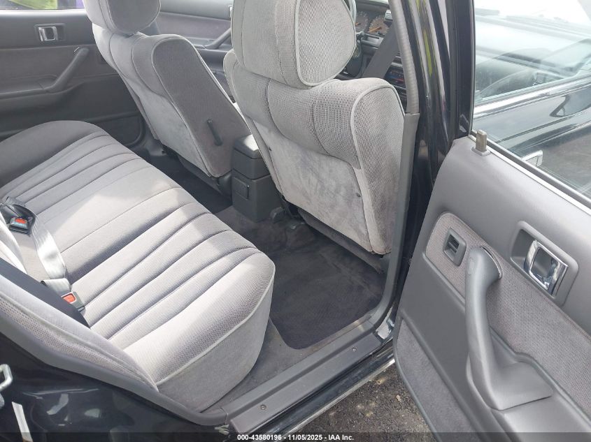 1990 Toyota Camry Le VIN: JT2SV22E6L0336649 Lot: 43580196