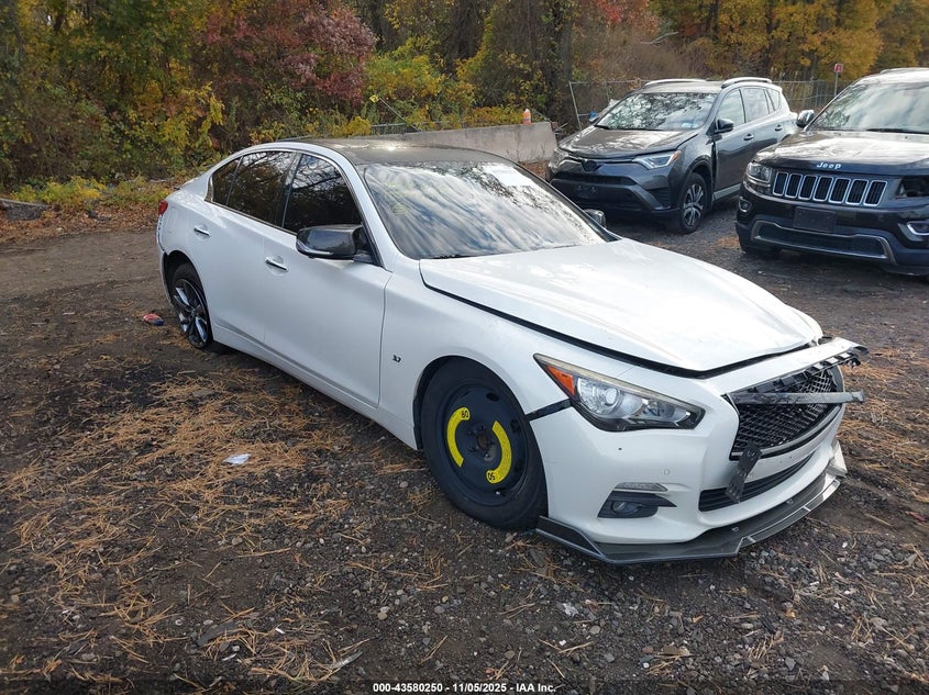 INFINITI Q50 PREMIUM