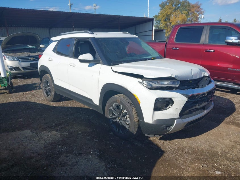 CHEVROLET TRAILBLAZER FWD LT