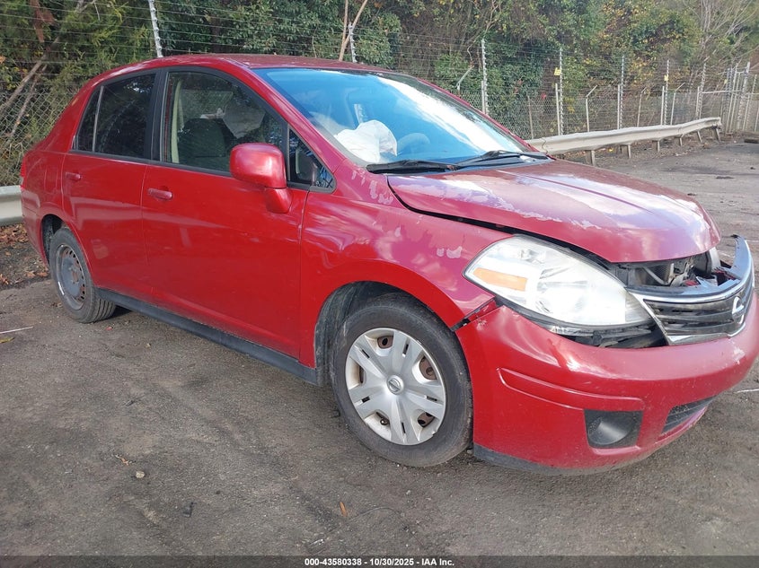 NISSAN VERSA 1.8S