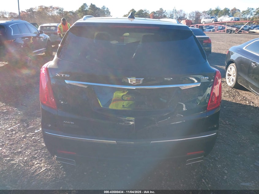 2018 CADILLAC XT5 LUXURY - 1GYKNDRS6JZ220434