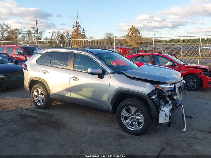 TOYOTA RAV4 HYBRID XLE
