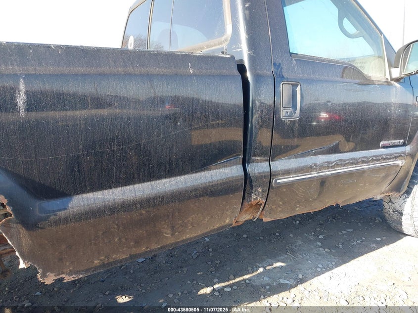 2000 Ford F-350 Lariat/Xl/Xlt VIN: 1FTSF31FXYEB68772 Lot: 43580505