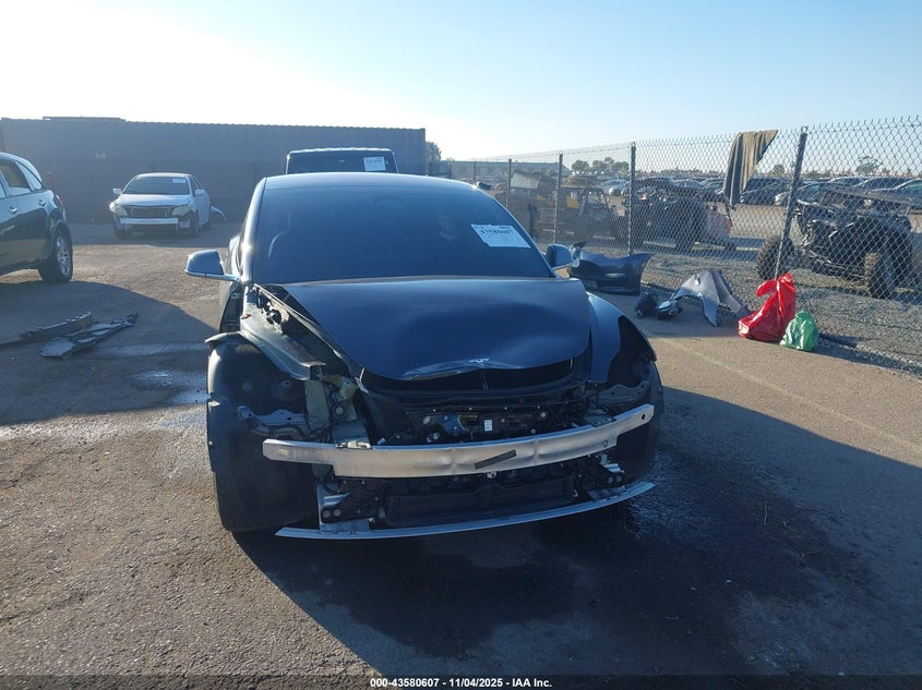 2018 Tesla Model 3 Long Range/Performance VIN: 5YJ3E1EB4JF181007 Lot: 43580607