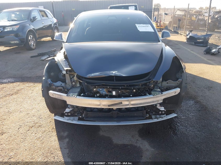 2018 Tesla Model 3 Long Range/Performance VIN: 5YJ3E1EB4JF181007 Lot: 43580607