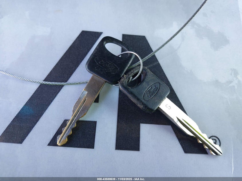 2001 Ford F-250 Lariat/Xl/Xlt VIN: 1FTNX20L91EC39560 Lot: 43580639