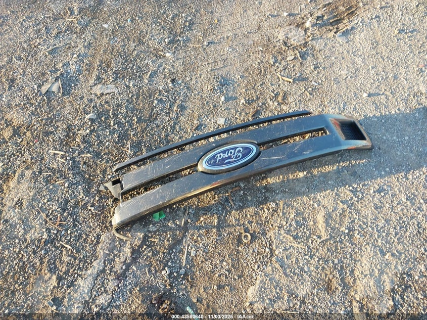 2007 Cadillac Escalade Standard VIN: 1GYFK63867R419060 Lot: 43580640