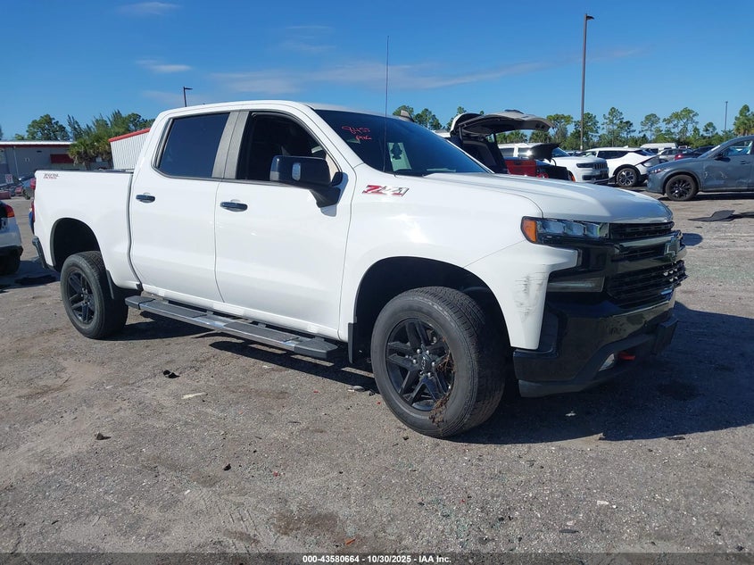 CHEVROLET SILVERADO 1500 LT TRAIL BOSS