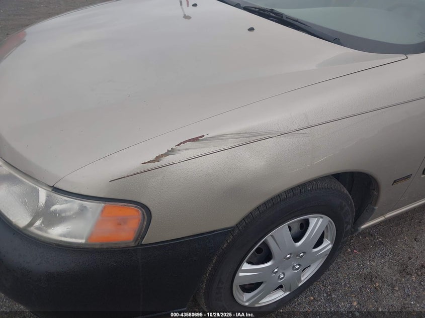 1N4DL01DX1C137446 2001 NISSAN ALTIMA photo no. 6