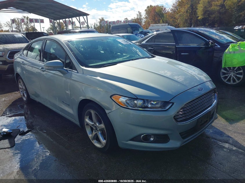 FORD FUSION HYBRID SE