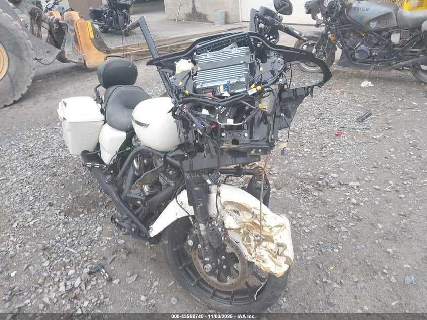 2018 HARLEY-DAVIDSON FLTRXS ROAD GLIDE SPECIAL - 1HD1KTC16JB674338