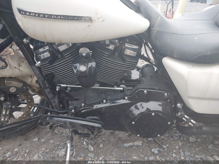 2018 HARLEY-DAVIDSON FLTRXS ROAD GLIDE SPECIAL - 1HD1KTC16JB674338