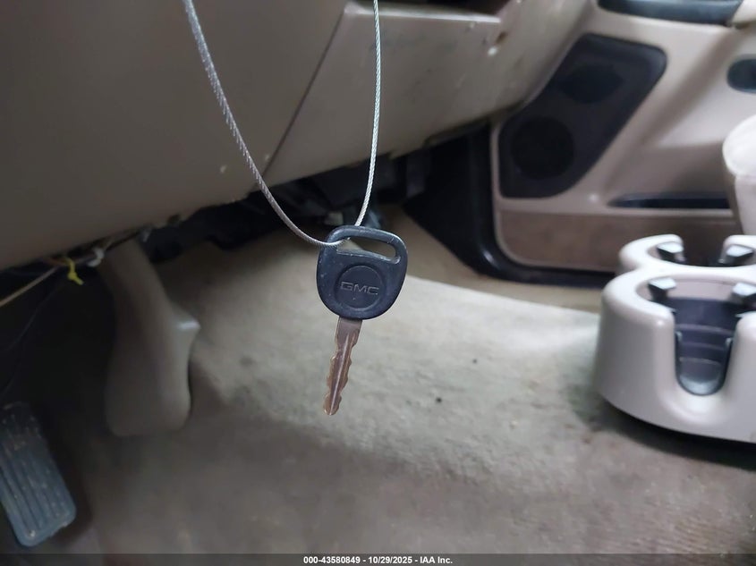 2001 GMC Sierra 1500 Sle VIN: 2GTEC19V111312822 Lot: 43580849