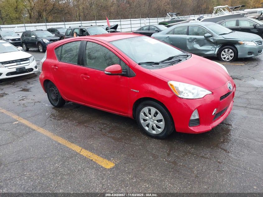 2014 TOYOTA PRIUS C ONE - JTDKDTB37E1068836