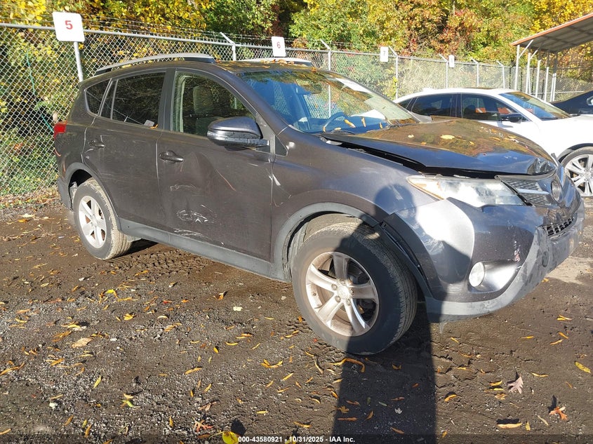 TOYOTA RAV4 XLE