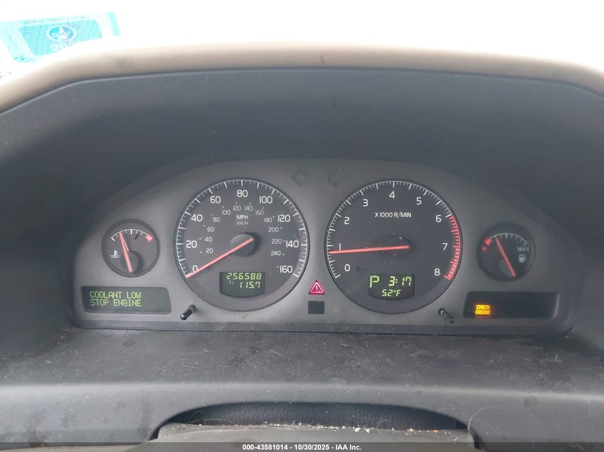 2002 Volvo V70 Xc VIN: YV1SZ58D821058156 Lot: 43581014