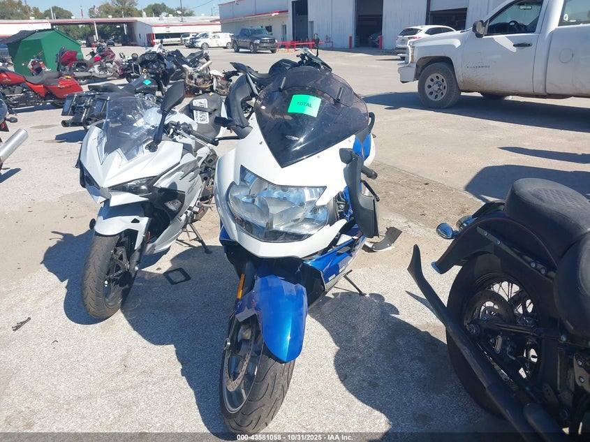 WB10591A75ZM27012 2005 BMW K 1200 photo no. 5